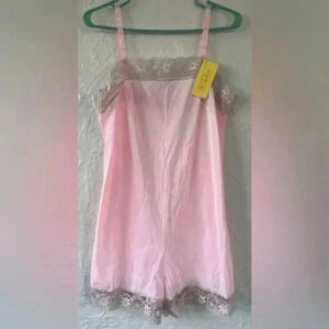 NWT Vintage Deena Lingerie light pink, lace detail romper, adjustable straps; 36